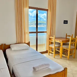 Redi's Seaview , Sarandë Albanien
